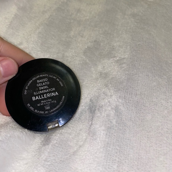 Laura Gellar bakes Gellato Swirl - Picture 3 of 3